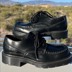 🏴󠁧󠁢󠁥󠁮󠁧󠁿 Vintage MIE New Dr. Martens Chunky Platform Black Oxfords